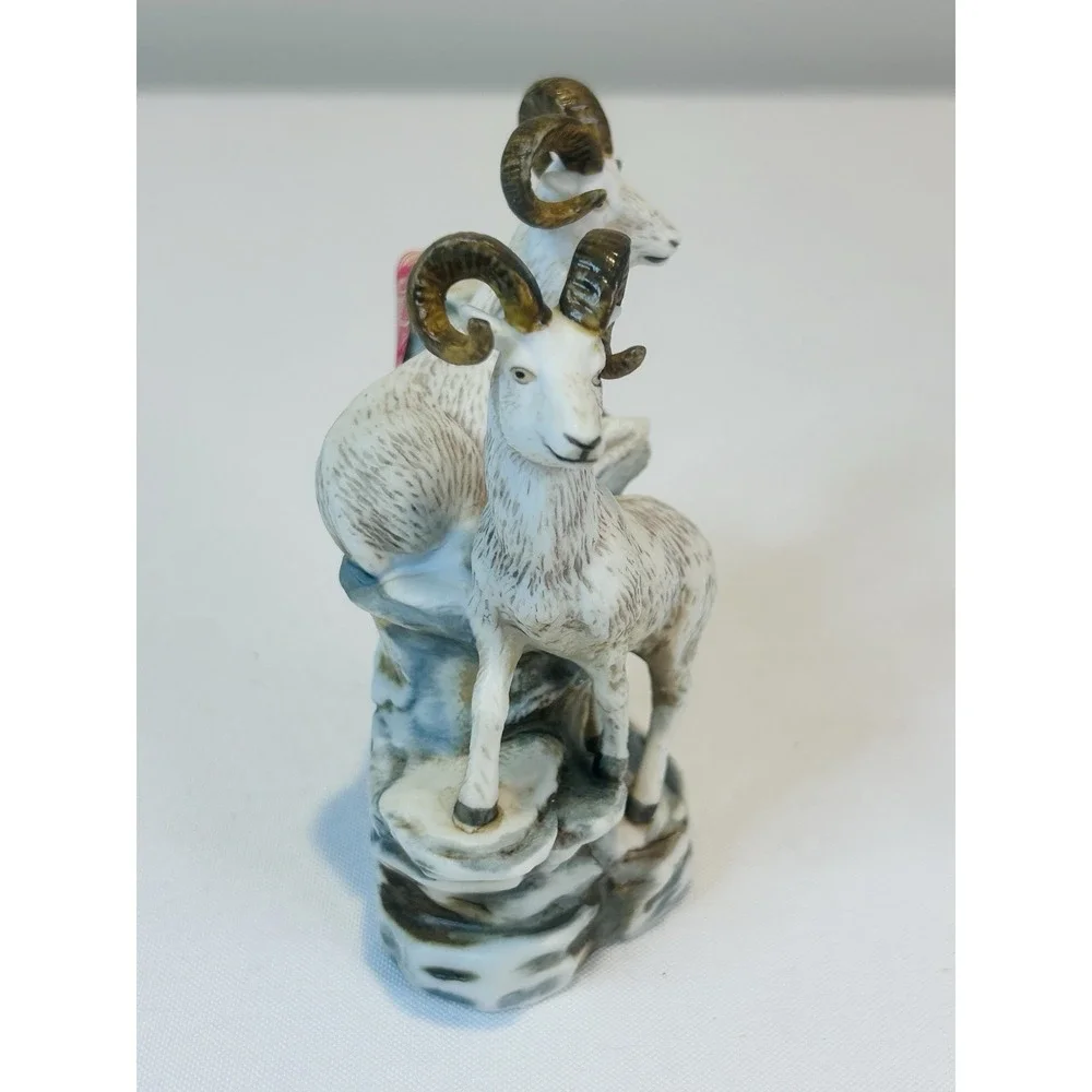 Ski Country Dall Sheep Bachelor Rams 1980 Grand Slam Series Decanter Empty